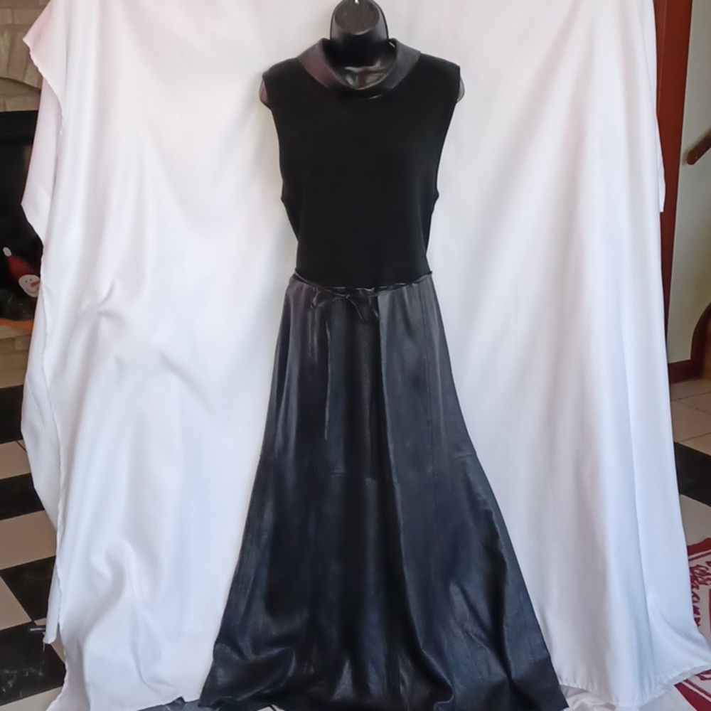 Newport News Vintage Dress size 16 Black Leather & Knit Dress, 20" PTP, 54" L